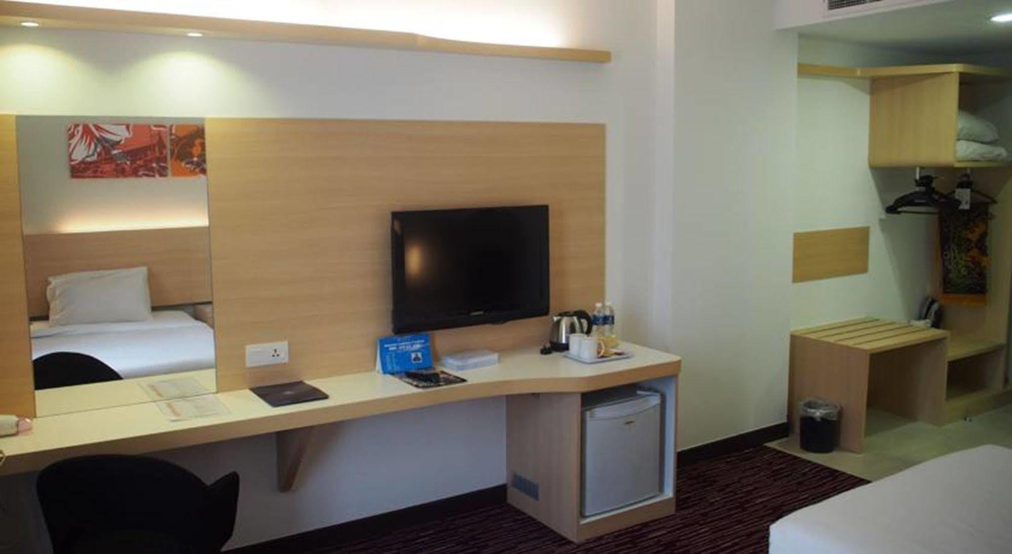 Prescott Hotel Kuala Lumpur Medan Tuanku Exterior foto